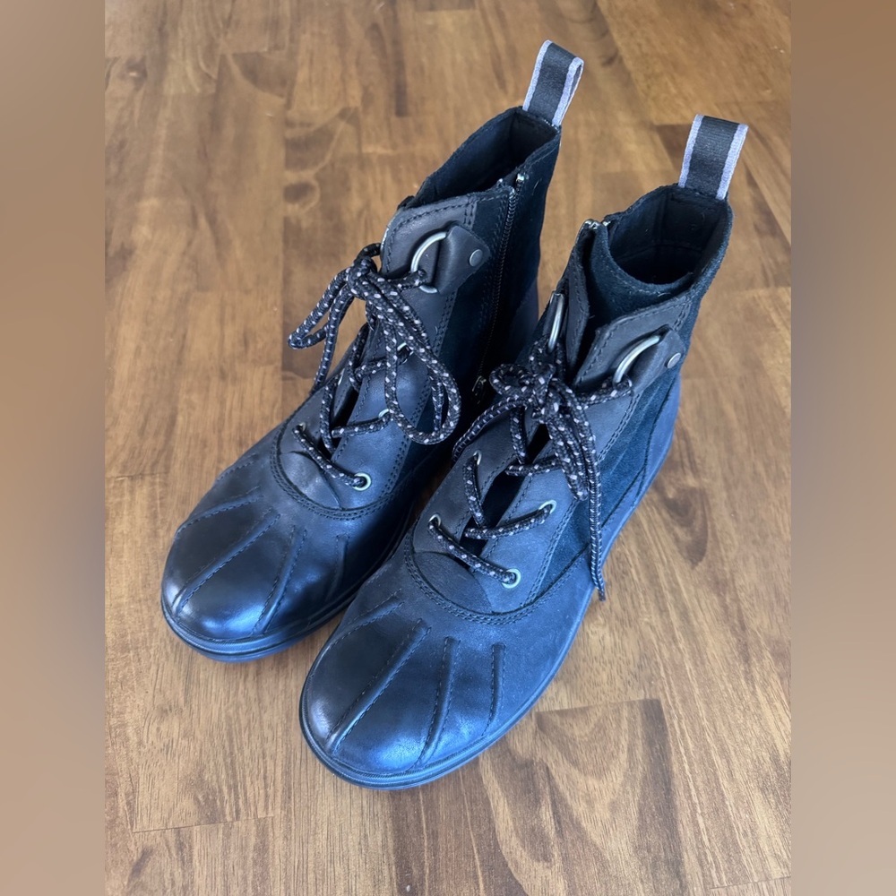 UGG Hapsburg Duck Boots